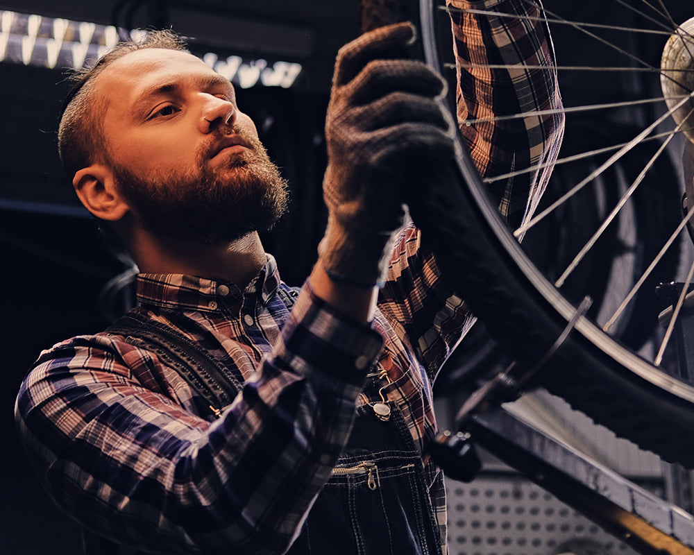 E-Bike Akku ausbauen zum Laden: Eine einfache Anleitung