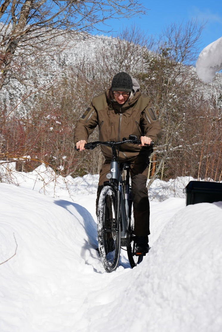 Herausforderungen des E-Bikens in niederländischen Wintern: Witterung, Sicherheit und Technik