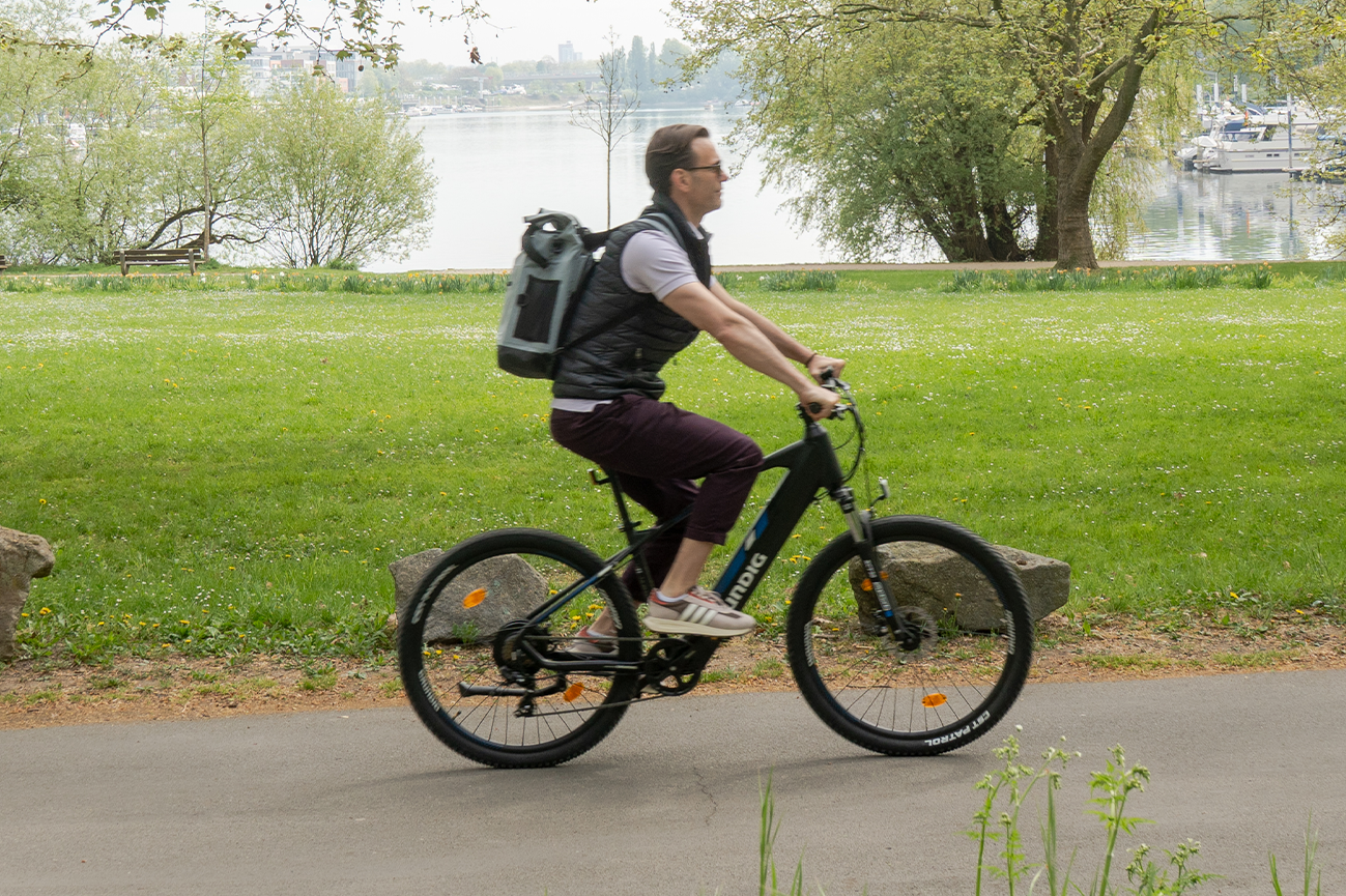 So planen Sie ein Outdoor-Abenteuer mit dem E-Bike (Checkliste)