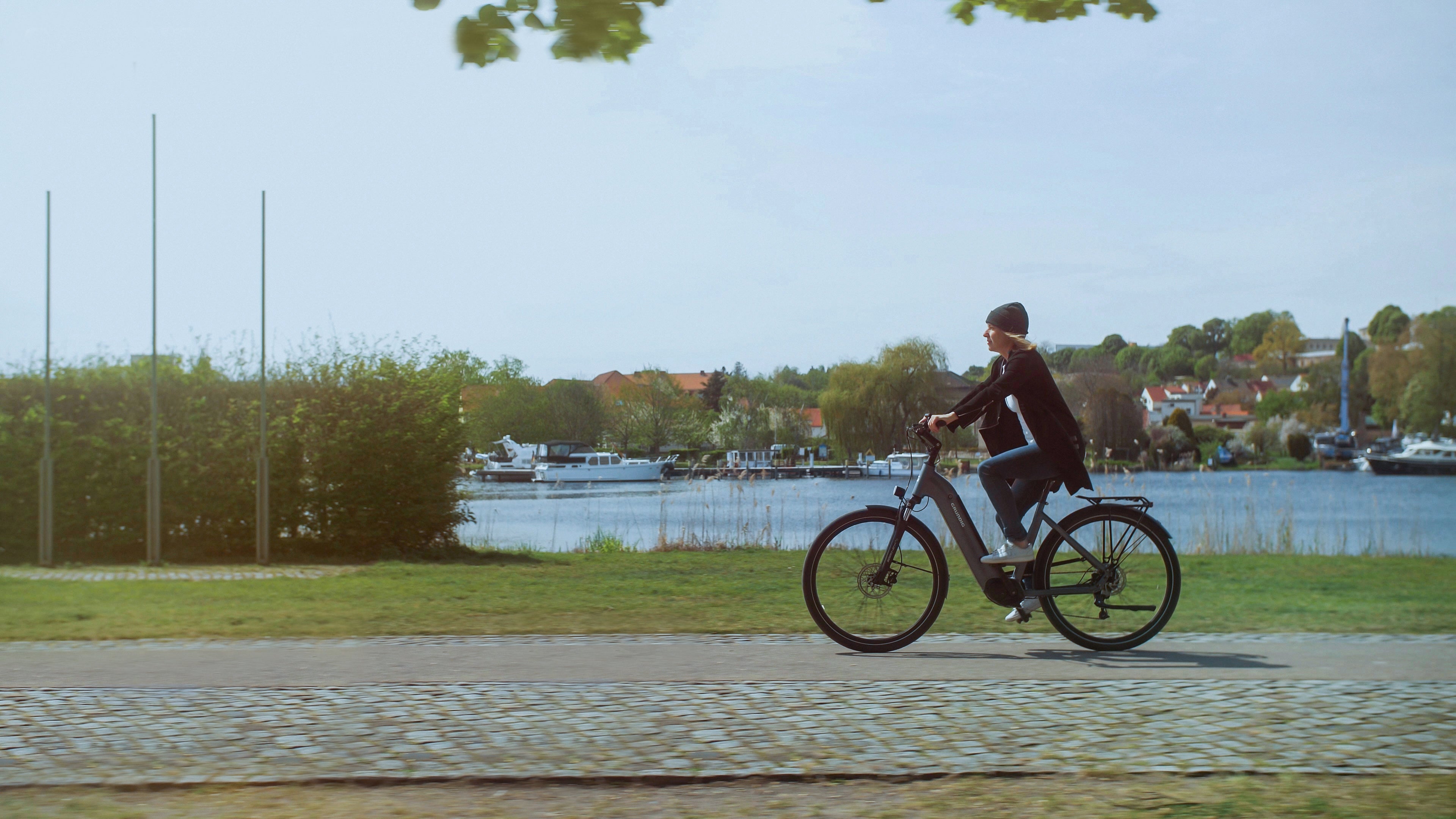 Wie transportiert man ein E-Bike im öffentlichen Verkehr