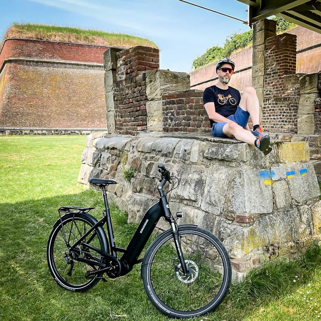 Die besten E-Bikes mit Mittelmotor und Rücktrittbremse: Eine Übersicht