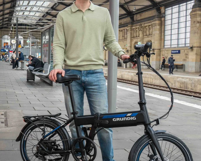 Top Zubehör für Falt-E-Bike Reisen (Taschen, Rahmen, GPS) – unverzichtbares Reisezubehör