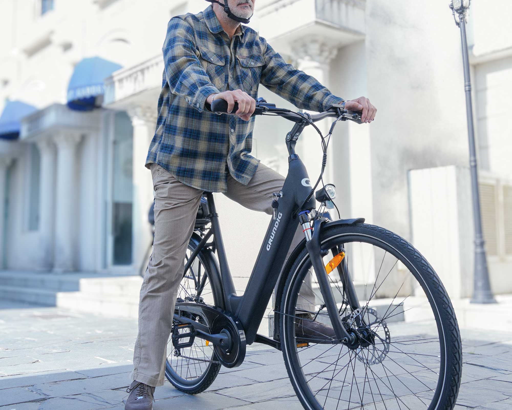 Von München bis zum Starnberger See: Eine E-Bike-Tour mit dem GRUNDIG ECB28