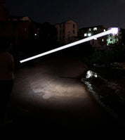 Grundig Professional LED-Taschenlampe, wiederaufladbar, hohe Intensität, LED+COB, magnetisch, Teleskop-Zoom, geeignet für Camping und Autoreparatur