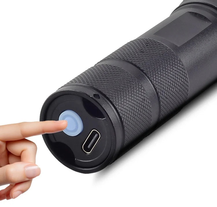 Grundig Professional LED wiederaufladbare Hochleistungs-Taschenlampe aus Aluminiumlegierung, Teleskop-Zoom, Camping, tragbar