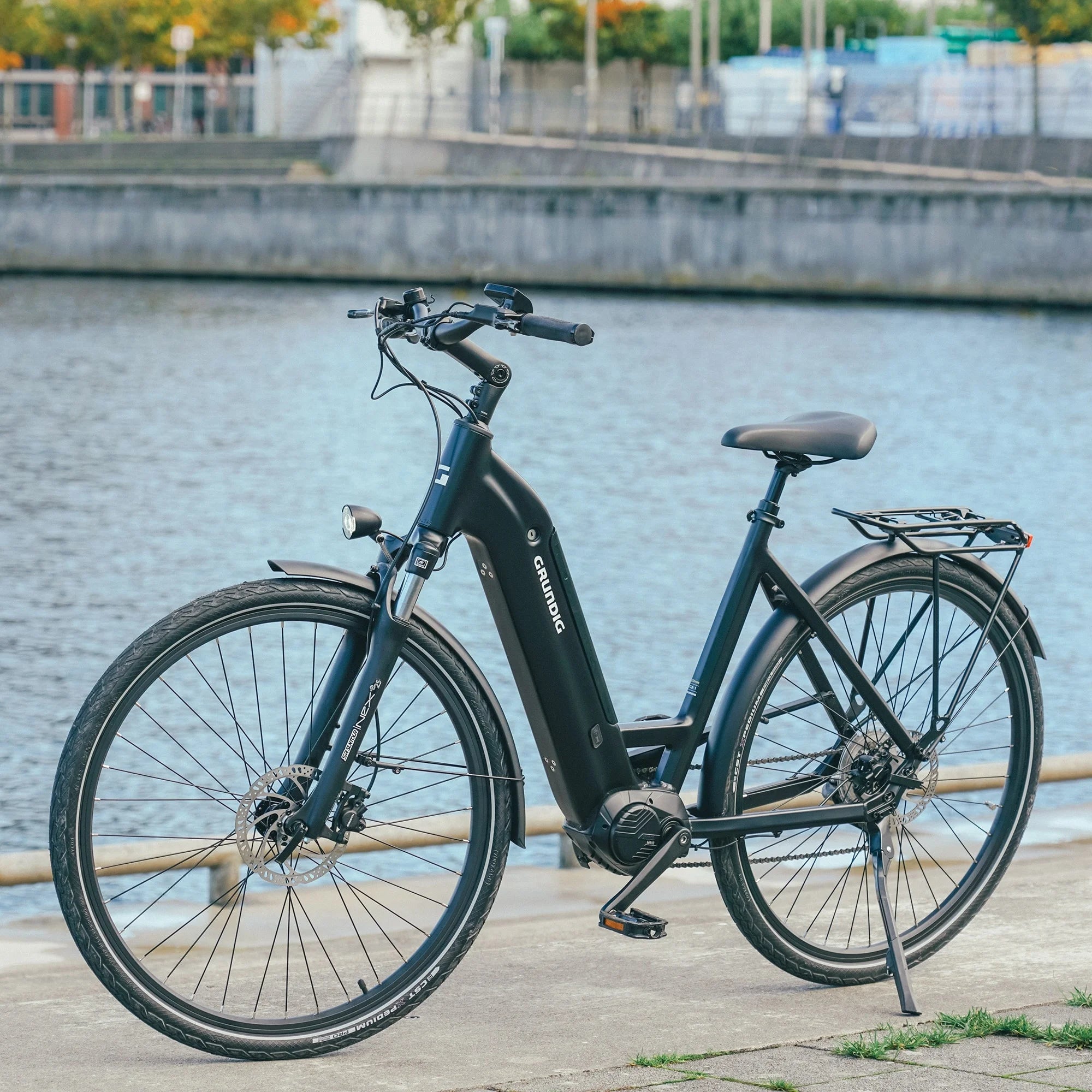 GRUNDIG GCB-1 E-Bike Light Gray