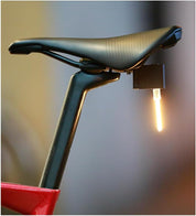 GRUNDIG Innovative Fahrrad Rückleuchte mit einzigartigem Bremslichtdesign für höchste Sicherheit